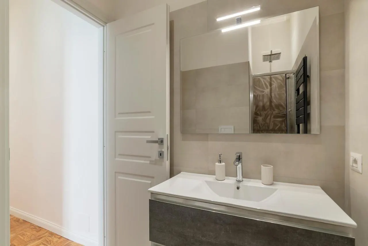 Rione Prati Elegant Apartment With Balcony Rom Italien